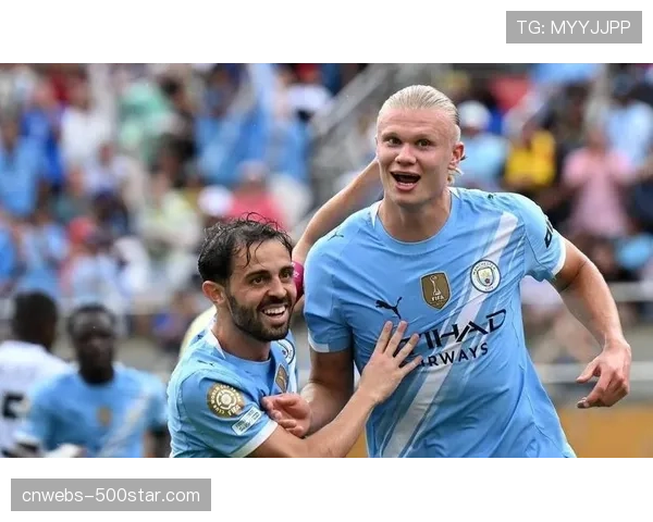 关键对位分析:哈兰德与萨利巴的中锋对决将决定比赛走向。 关键对位分析:哈兰德与萨利巴的中锋对决将决定比赛走向。